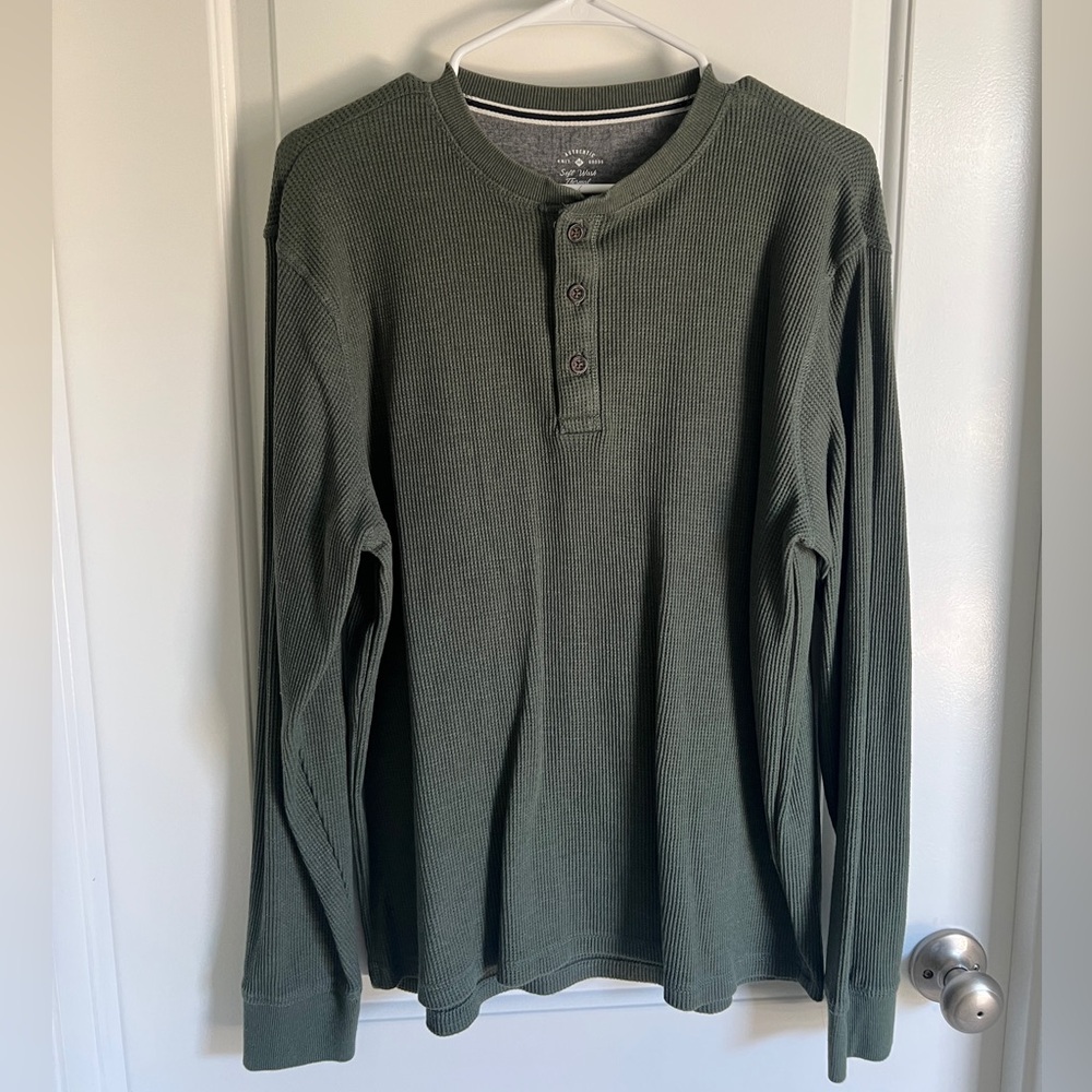 Large green waffle knit long sleeve tee